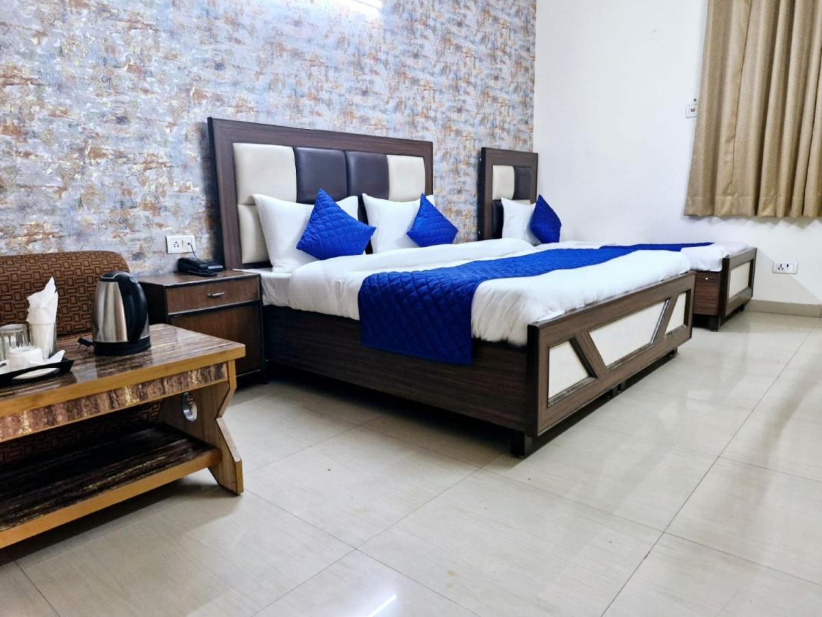 แอร์พอร์ต โฮเทล มายังค์ เรซิเดนซี Bed & Breakfast นิวเดลี ภายนอก รูปภาพ