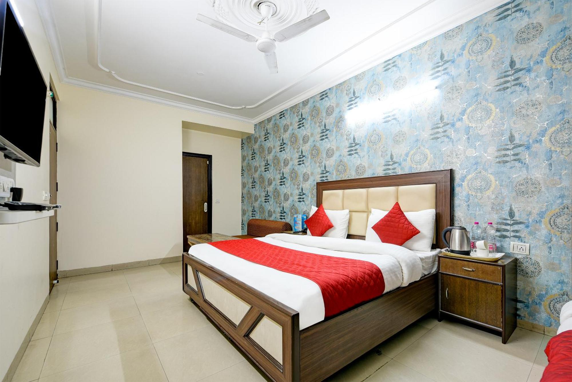 แอร์พอร์ต โฮเทล มายังค์ เรซิเดนซี Bed & Breakfast นิวเดลี ภายนอก รูปภาพ